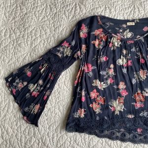 Hollister Floral Bell Sleeved Lacey Blouse